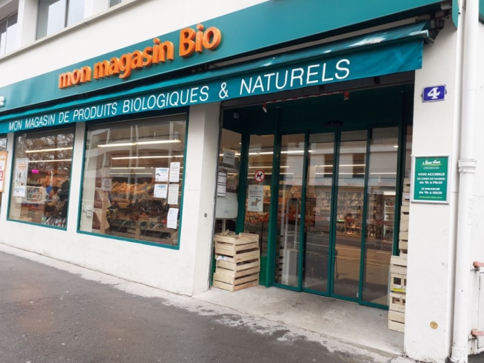 elfbar nachfüll pod läuft aus Amateurs de vape et passionnés de montagne ! ⛰️❄️ Notre toute nouvelle  vitrophanie de la boutique d'Annecy capture l'essence même de notre belle  région, entre vape et paysages alpins à couper le
